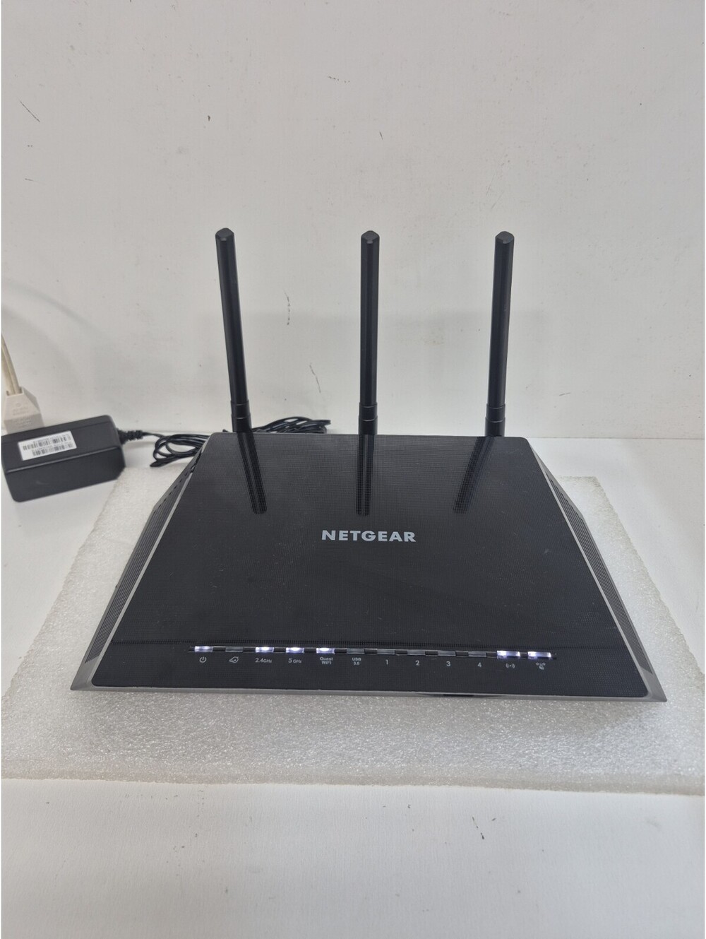 Netgear Nighthawk R6700v3 - AC1750 Smart WiFi Router